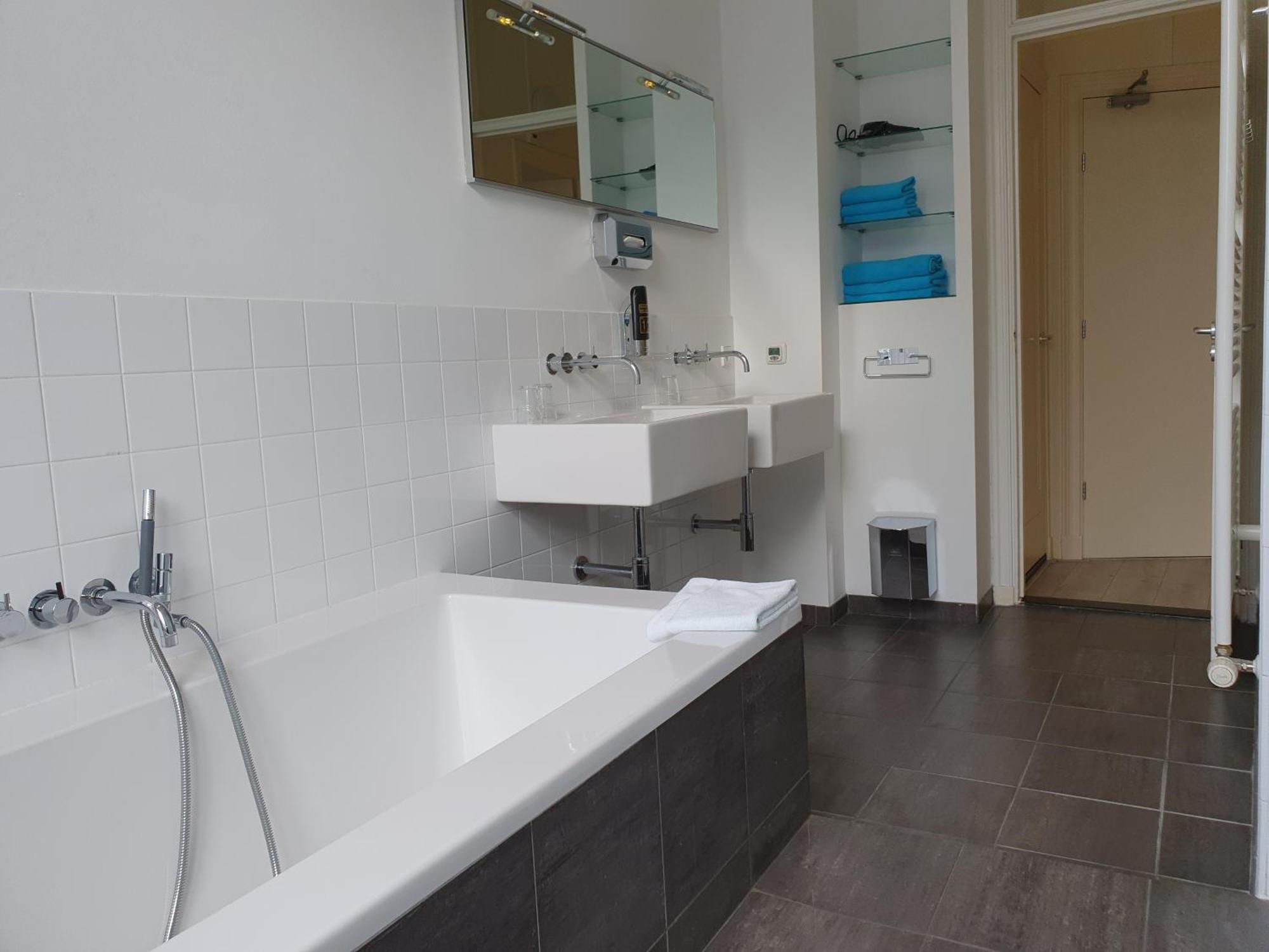 Hotel Bor Scheveningen لاهاي الغرفة الصورة